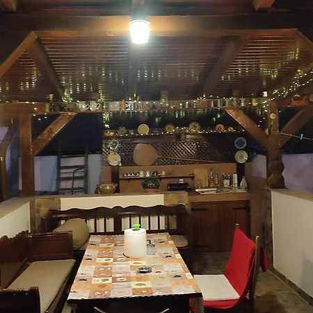 Courtyard Studio Oradea Buitenkant foto