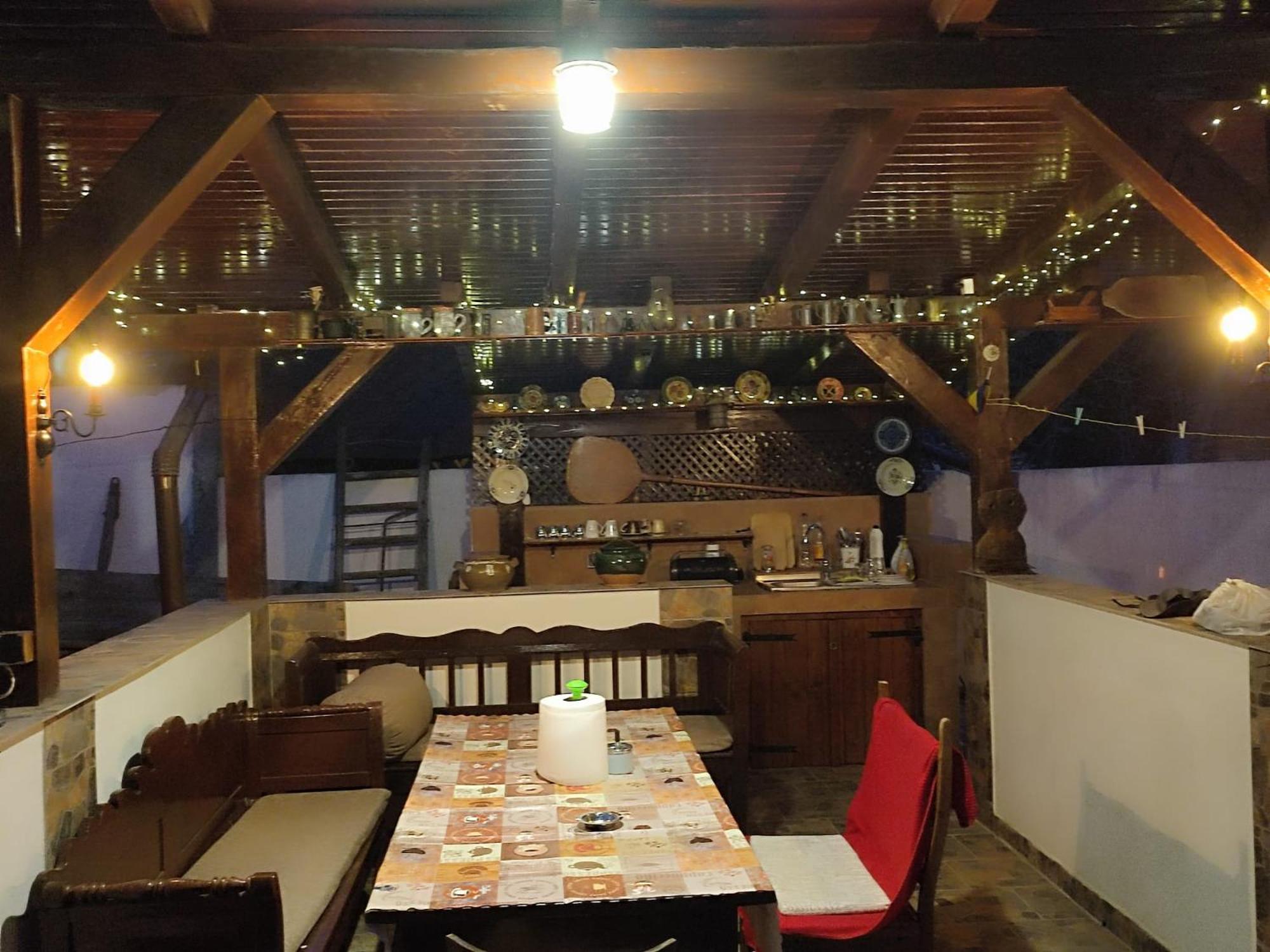 Courtyard Studio Oradea Buitenkant foto