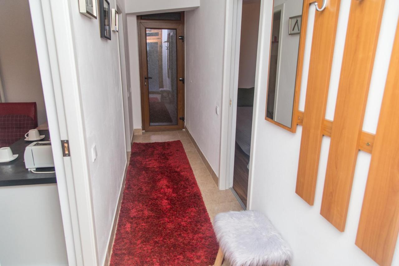 Courtyard Studio Oradea Buitenkant foto